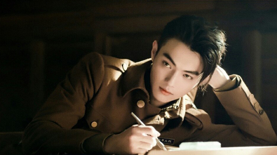 因太吃男主颜而上头的陆剧4:许凯 饰演《烈火军校》顾燕帧