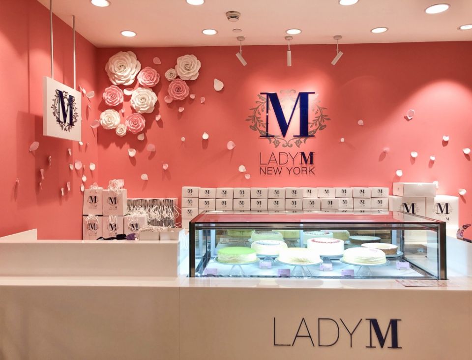 Lady M全球首間粉紅門市快閃開幕，快閃時間、地點看這裡！首度推出百香果起司蛋糕別錯過！
