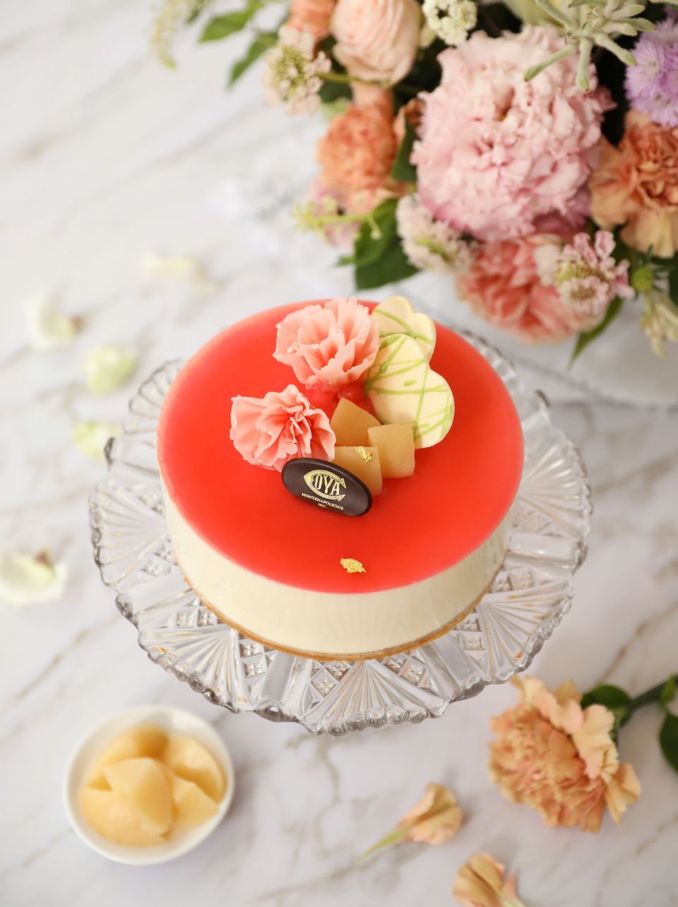 米蘭百年甜點店COVA推日本白桃蛋糕