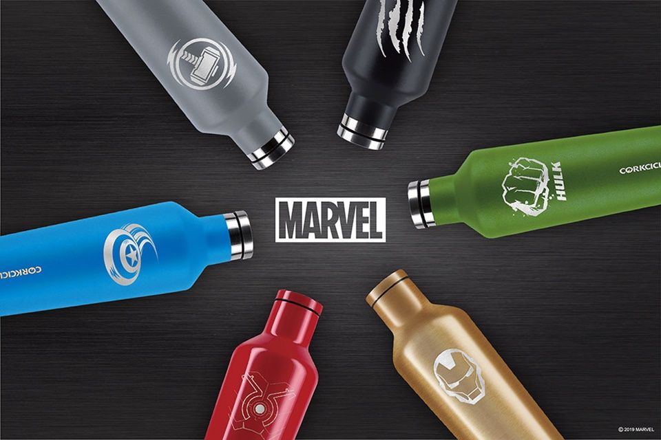漫威迷手刀收集！CORKCICLE酷仕客推出超帥「漫威系列雷刻瓶」，讓復仇者們保護你的飲料！