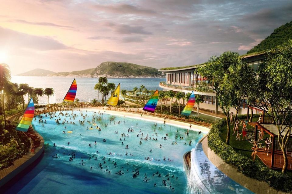 香港「大樹灣水上樂園」2019年底開幕，仙境般的水上樂園，讓你一邊玩水一邊欣賞海岸美景！