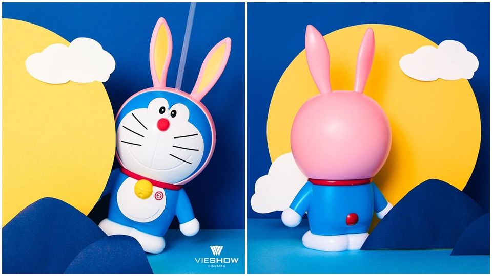 威秀影城推出獨家限定「月兔A夢爆米花桶」和公仔杯，哆啦A夢變成超萌月兔！
