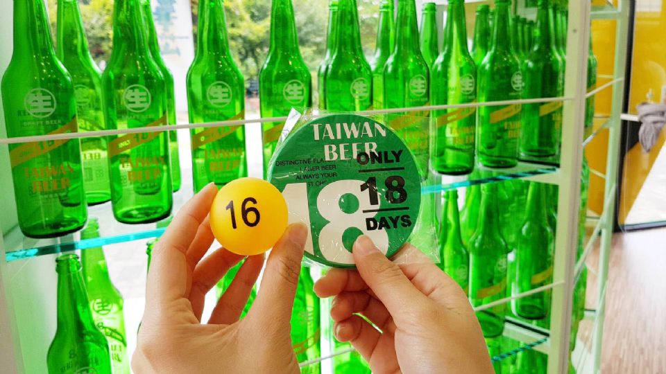台北也有「18天生啤酒快閃店」了！限量台啤「18天生啤酒芒果冰沙」，加碼週末這款台啤第二罐十元～