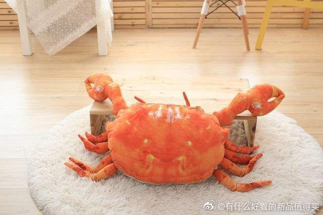 巨大寫實美味「螃蟹」抱枕，小美人魚賽巴斯丁「真蝦版」，海鮮控必收！
