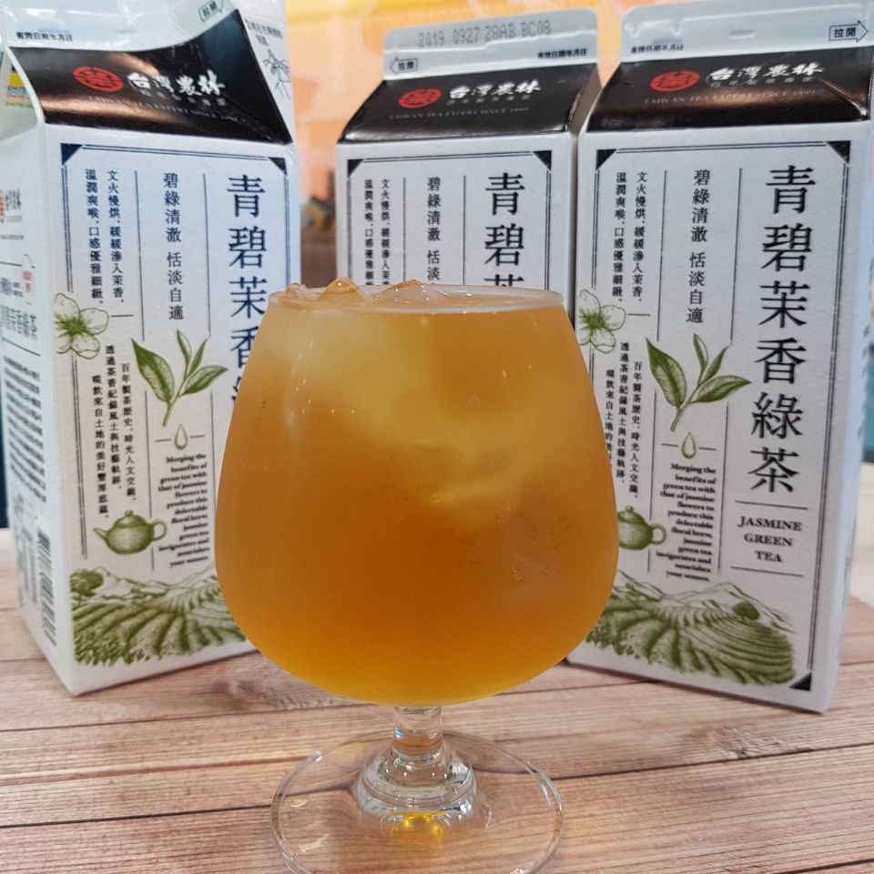 台灣農林進軍7-11！百年茶廠台灣農林推出「青碧茉香綠茶」，清甜不咬胃的滋味，在7-11就買得到！