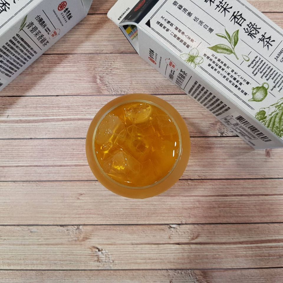 台灣農林進軍7-11！百年茶廠台灣農林推出「青碧茉香綠茶」，清甜不咬胃的滋味，在7-11就買得到！