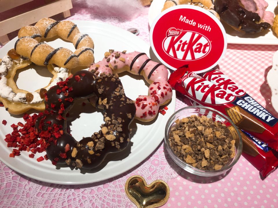 Mister Donut15周年慶夢想甜甜圈登場！「KitKat巧克力脆片」、「黑糖風味QQ蒟蒻」通通吃得到！