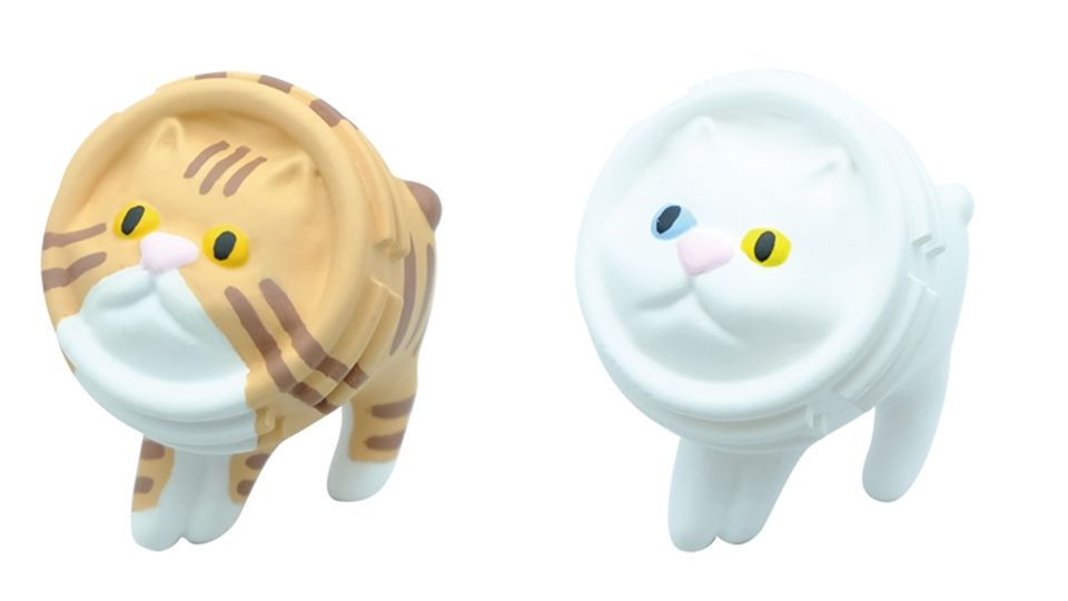 貓奴慎入！日本扭蛋新品「貓咪寶特瓶蓋專用架」，獵奇又可愛的設計讓人好想帶回家！