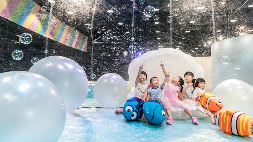 《瘋狂泡泡實驗室》最新少女打卡展覽！浴缸球池、多款夢幻裝置詳細介紹
