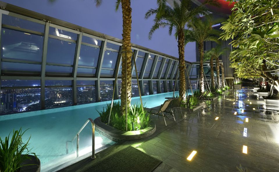 無邊際泳池飯店又多一家！台北新板希爾頓酒店開幕搶先看！