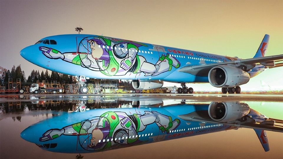 《玩具總動員》聯名班機來啦！迪士尼x東方航空帶你飛向宇宙浩瀚無垠