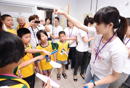 台灣萊雅 弱勢兒童免費科學夏令營