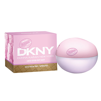 今年春天，「DKNY」讓您的五官沉浸沁涼微風中！
