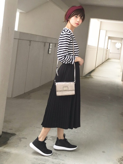 日本女孩新潮流～百褶紗裙配上SPORTY單品的可愛度完勝！