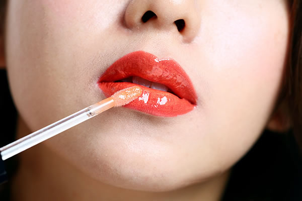 今夏最IN「橘紅唇」大升級～５個讓唇更美的必殺技！！！