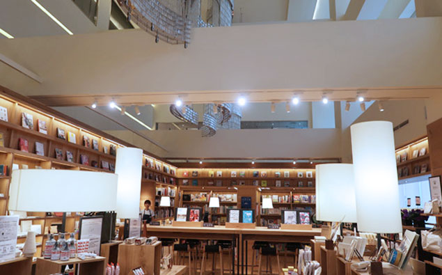就很文青而已啊？不~~5個理由告訴你必訪全球最美書店TSUTAYA BOOKSTORE啊！