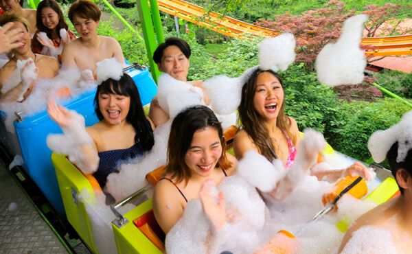 還記得這支影片嗎？日本「溫泉樂園」月底開幕，瘋狂構想成真了
