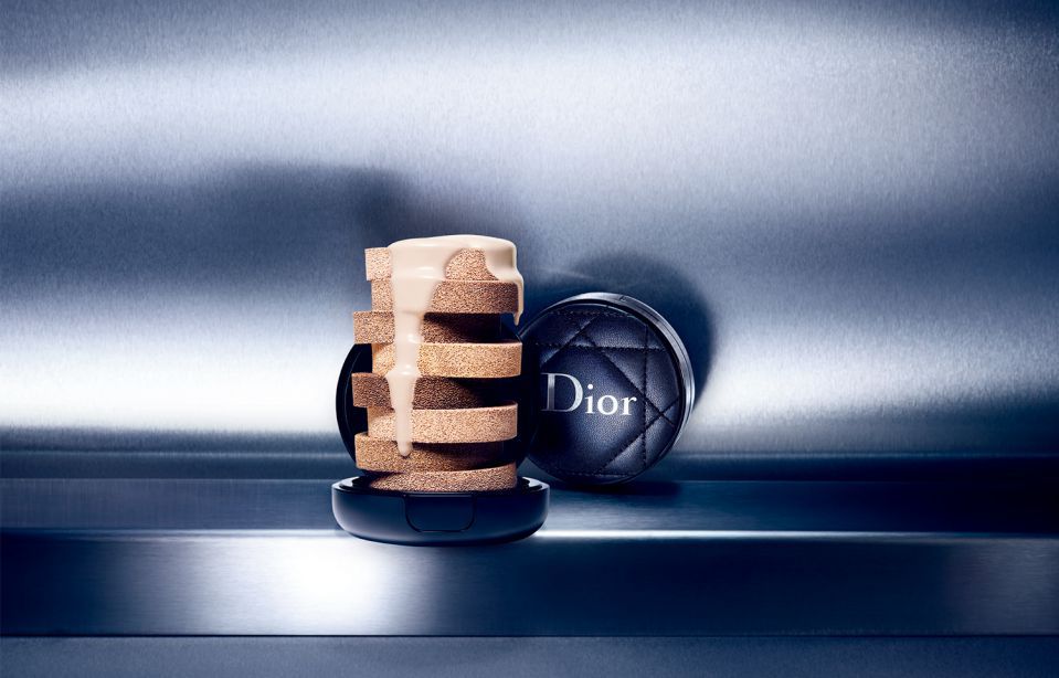 Dior亞洲限定限量皮革訂製氣墊、超完美特務粉底！彩妝迷一定要入手！