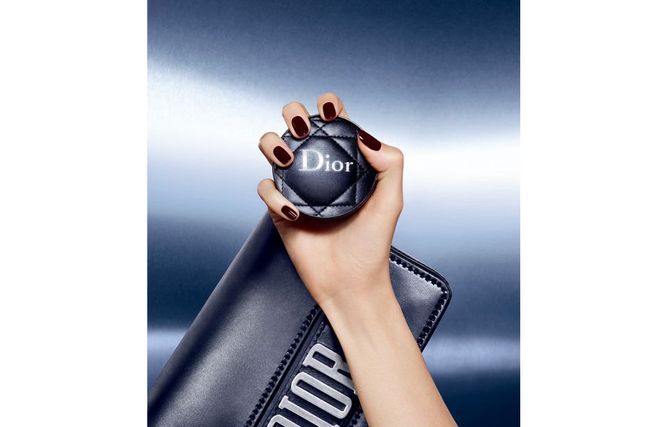 Dior亞洲限定限量皮革訂製氣墊、超完美特務粉底！彩妝迷一定要入手！