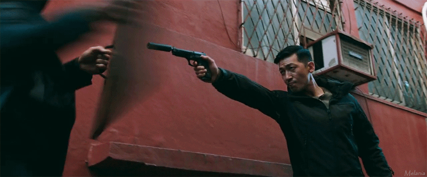 玄彬帥炸打戲回顧!《愛的迫降》一個打20個,《阿爾罕》玄彬舉個槍,賀爾蒙快溢出螢幕