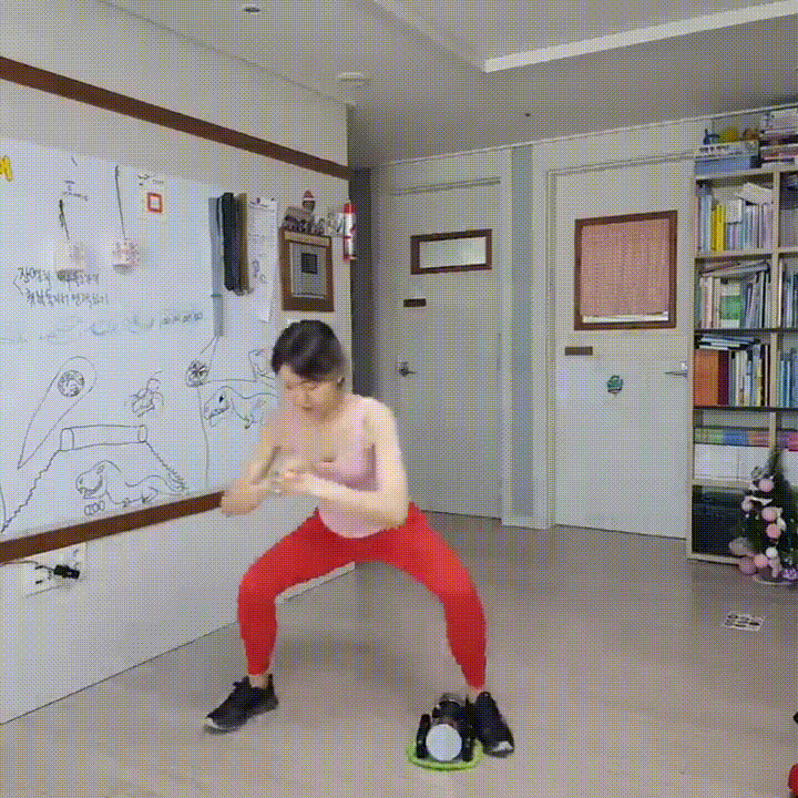 快速瘦大腿內側!教練6個瘦大腿內側運動教學,腿變直變細,屁股變小、假跨寬也改善!
