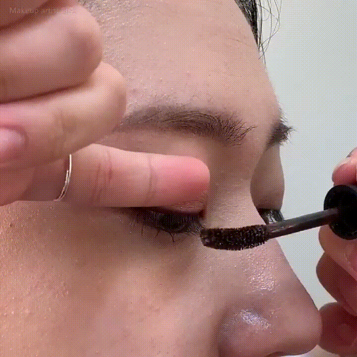 初學者「雙倍放大」日常眼妝教學!修容盤當眼影消腫又自然,眼妝多一步眼睛深邃像娃娃