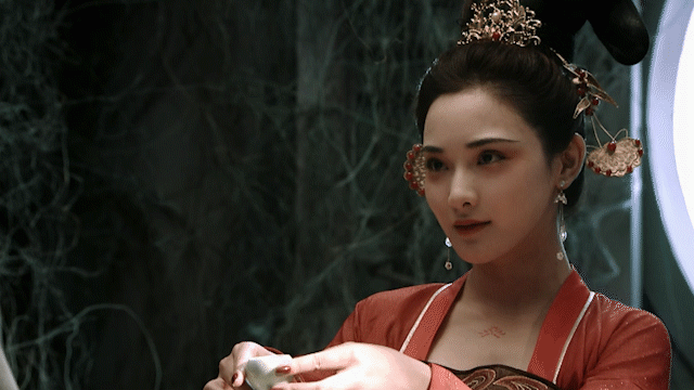 「眼技」超強陸劇女神9：彭小苒