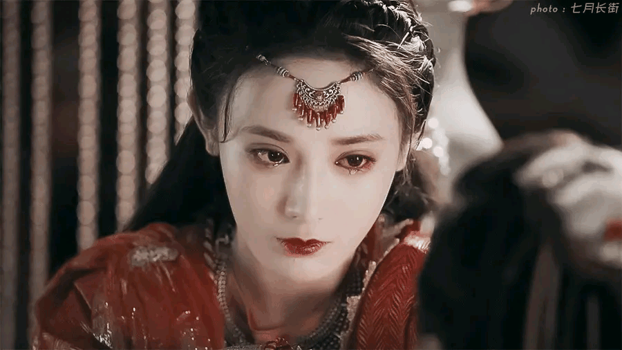 「眼技」超強陸劇女神9：彭小苒