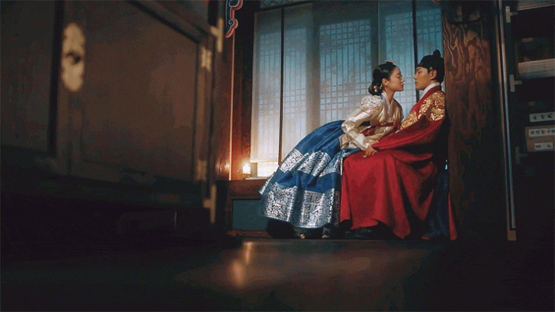 女導演執導的韓劇!《紅丹心》畫面太驚豔、《衣袖》團隊都是女性,「她」作品從不出錯