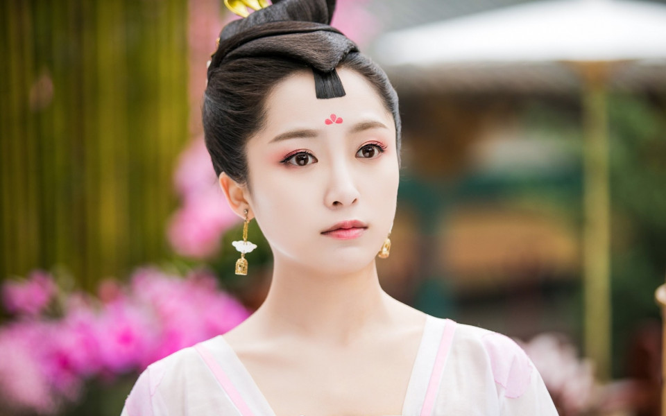 《庆余年》古装女神其他古装造型:林静饰演淑贵妃