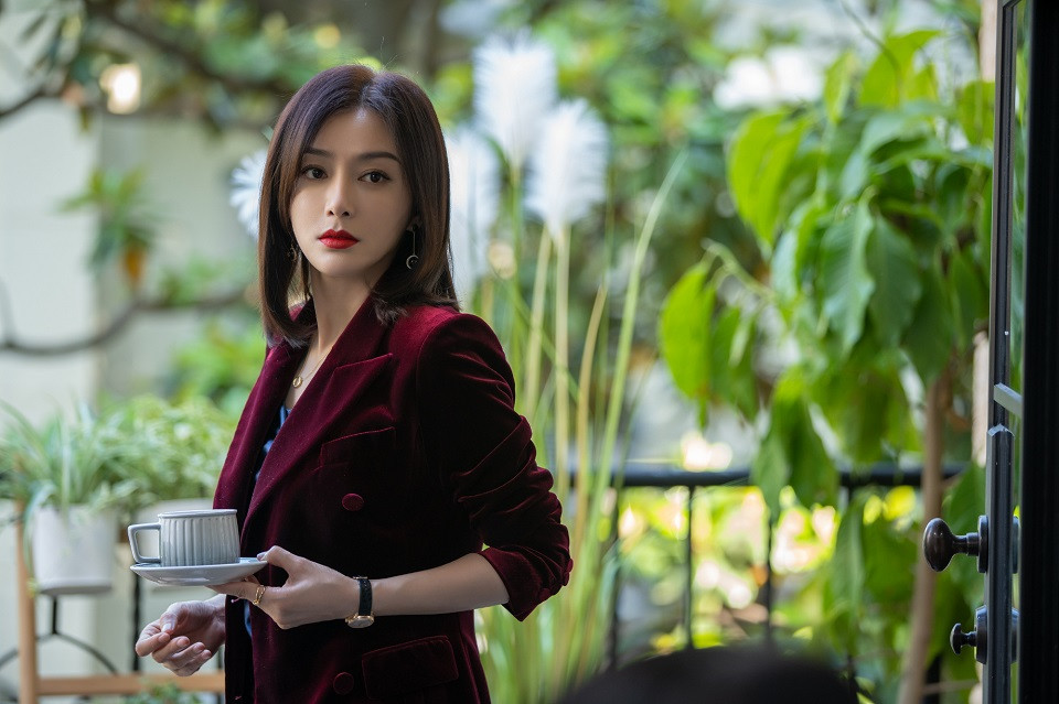 秦嵐《怪你過分美麗》