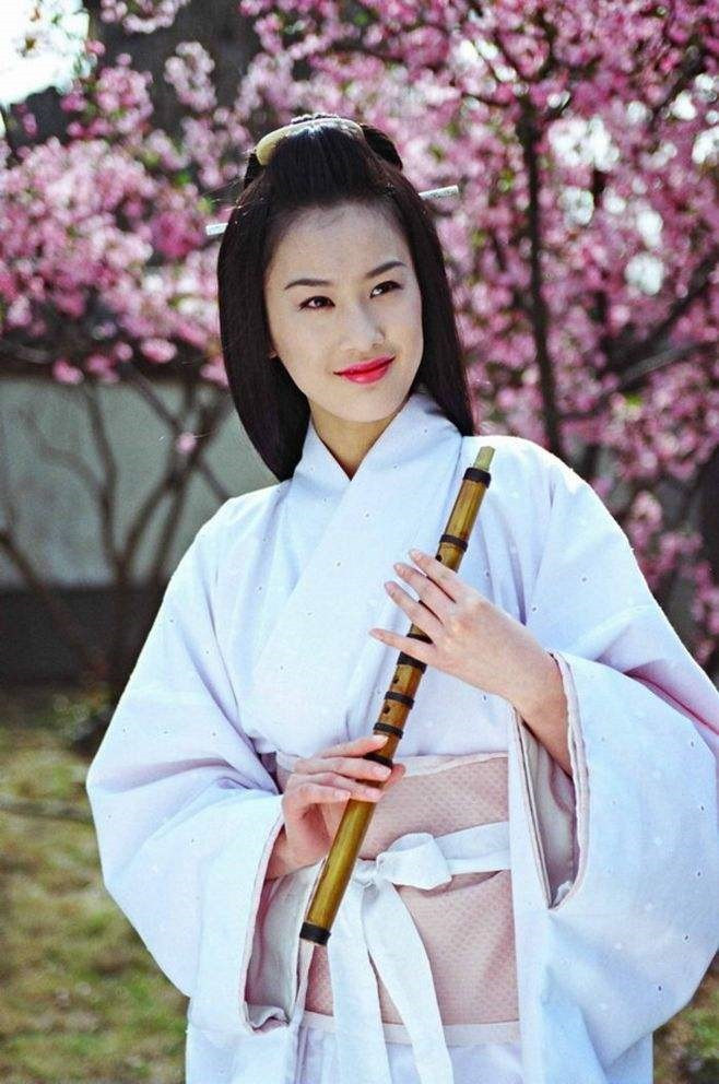 經典劇裡的古裝女神7：黃聖依《天仙配》、《碧血劍》、《白蛇傳說》