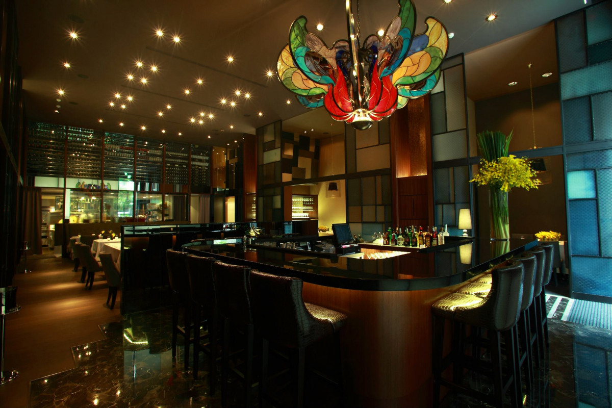 台北情人節餐廳推薦！101景觀餐廳看夜景最有氣氛，陽明山絕美夢幻玻璃屋好好拍！