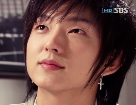 《惡之花》李準基顏值變化2:《我的女孩》23歲剛出道,下巴圓潤嬰兒肥