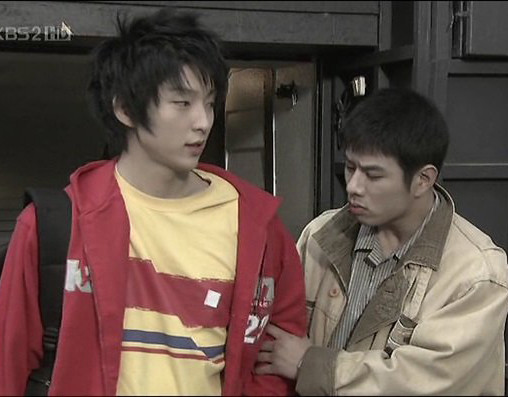 《惡之花》李準基顏值變化2:《我的女孩》23歲剛出道,下巴圓潤嬰兒肥