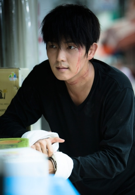 《惡之花》李準基顏值變化3:《Two Weeks》進入30歲,成熟感爆發!