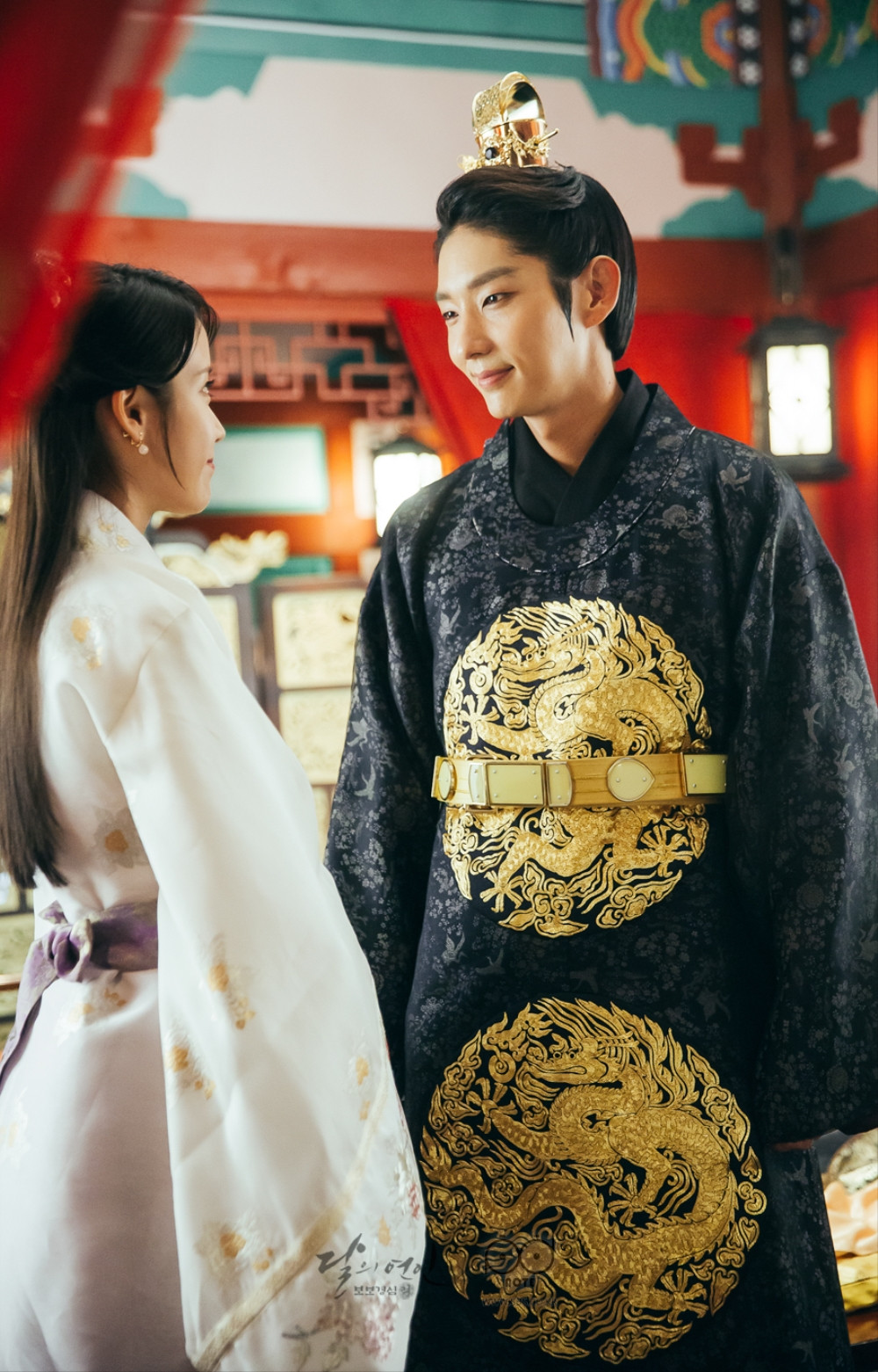 《惡之花》李準基顏值變化4:《步步》和IU有11歲年齡差,根本看不出來!