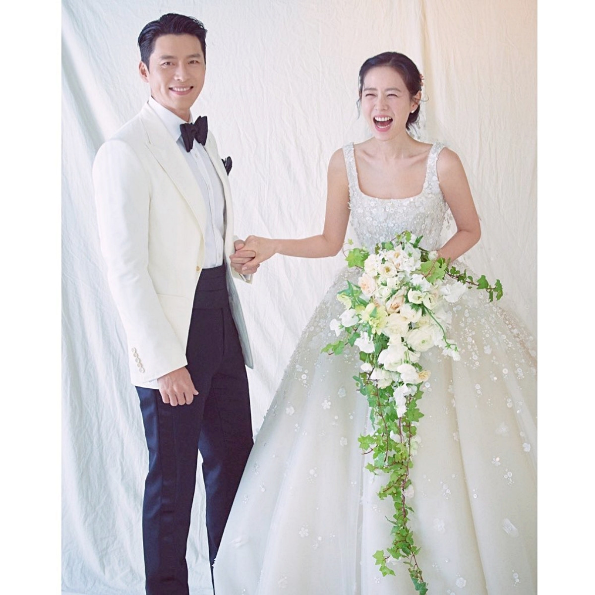 女神的絕美婚紗！孫藝珍穿「婚紗女王」嫁玄彬，全智賢婚紗186萬，珠寶更是驚人的貴！