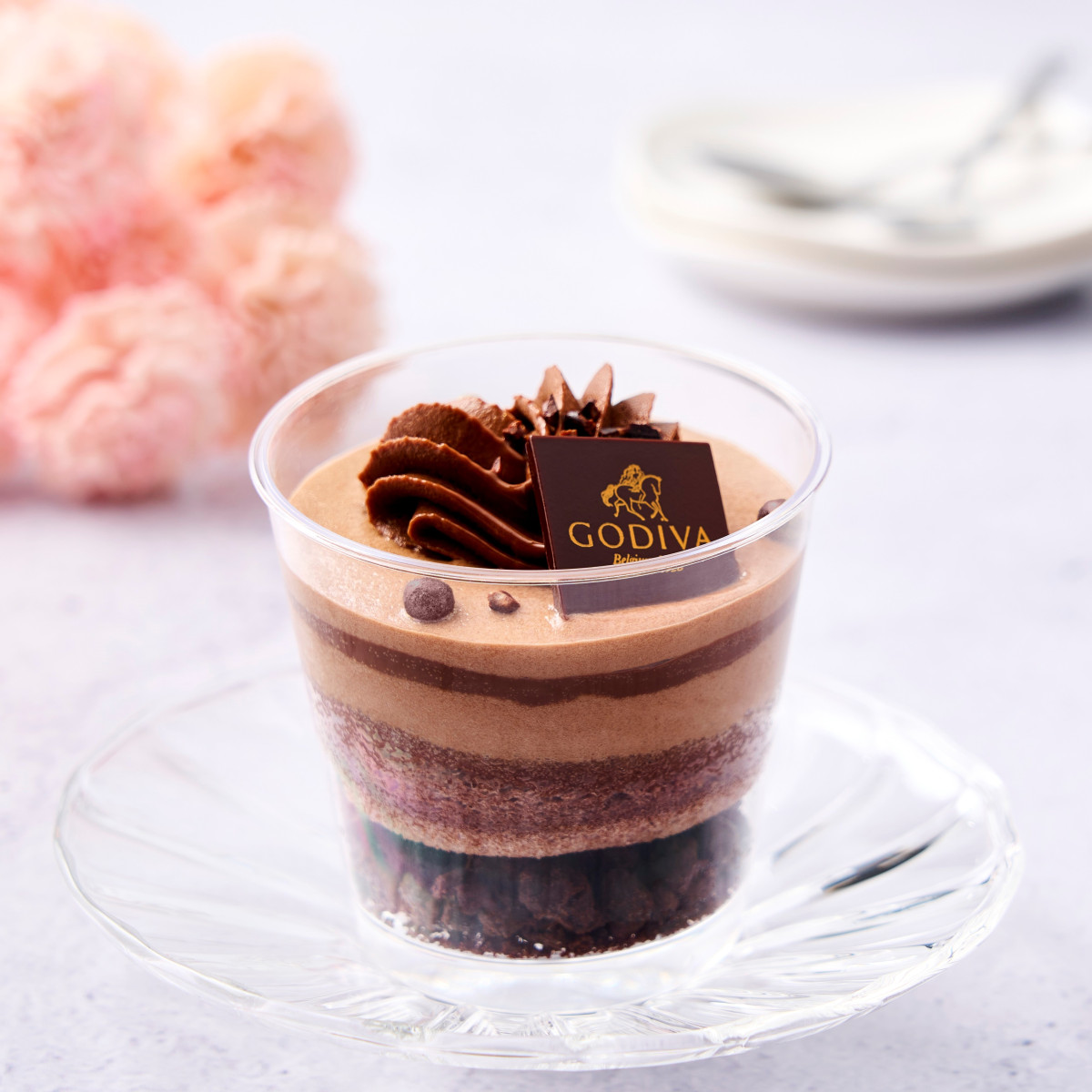 台灣獨家！GODIVA「醇黑巧克力慕斯蛋糕」全台限量15萬杯，7-11這天限量開賣