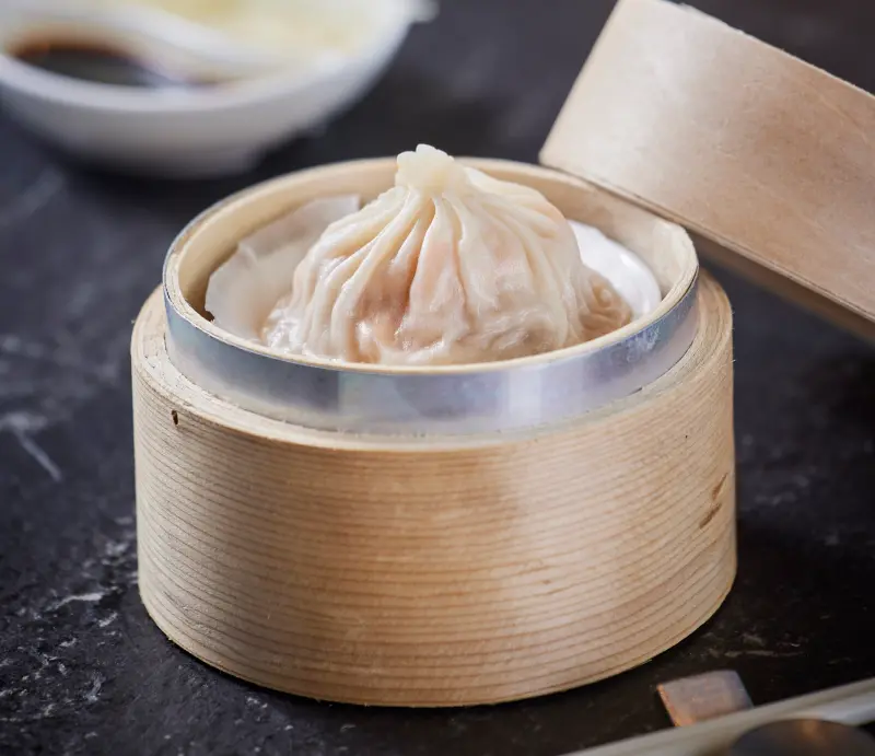 太陽來台吃這家麵線！韓星打卡台灣美食大盤點，邊佑錫嗑芒果冰、金智媛吃鴨肉大餐