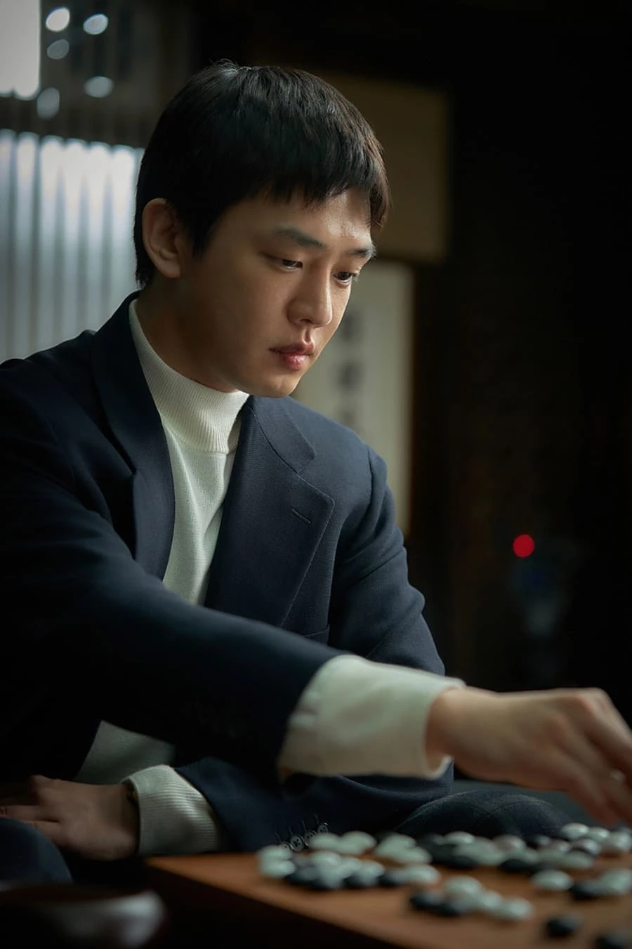 Netflix《終極對弈》劇情介紹+6大看點！李炳憲、劉亞仁雙影帝