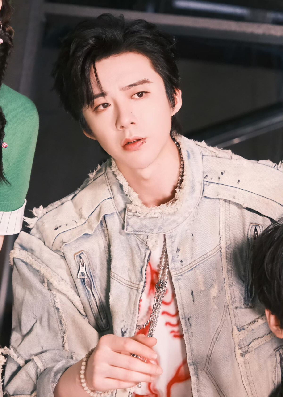 《折腰》劉宇寧的17件事：寵粉又暖心！每場演唱會都為她留座位、送鮮花