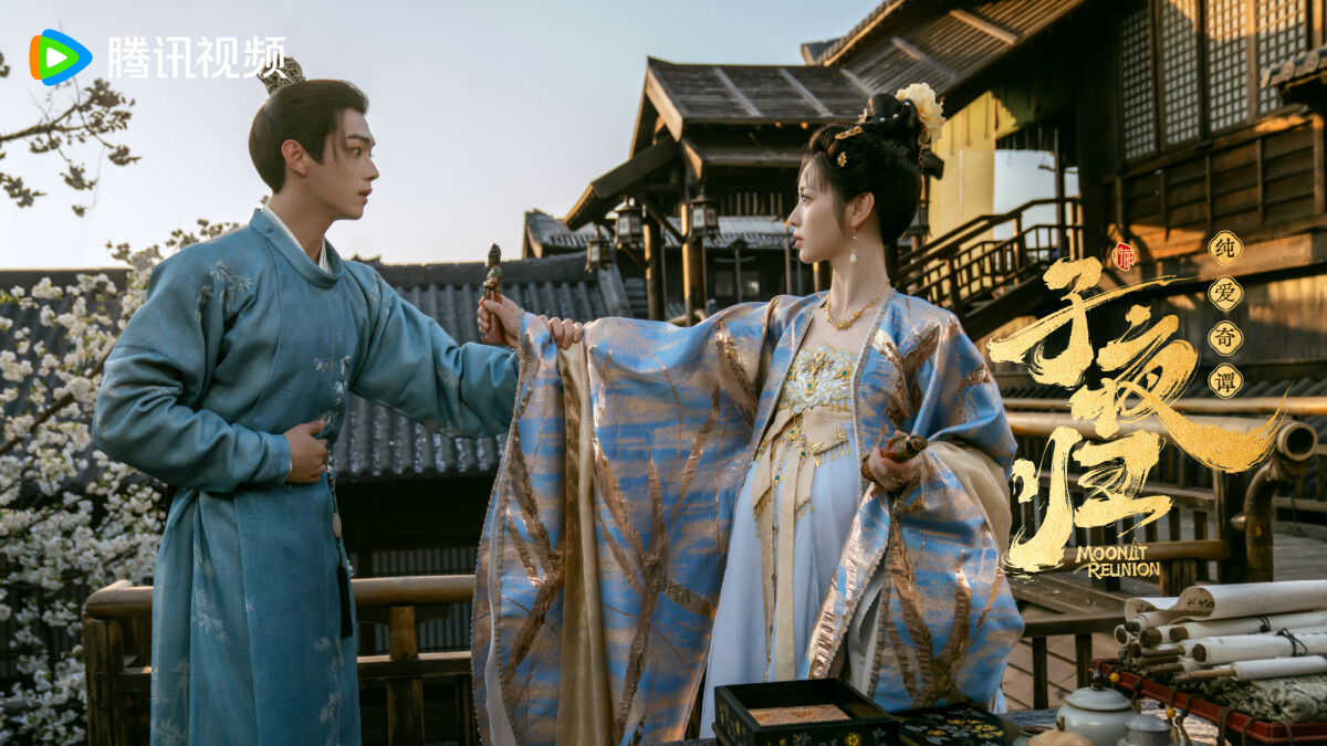 許凱、田曦薇主演的《子夜歸》原本是2025暑期檔最受期待的古裝劇，雙流量主演的S級大製作劇，製作評級是對標往年的《星漢燦爛》，然而《子夜歸》卻意外爆冷。《子夜歸》製作質感其實不差，唐風的古裝造型讓人眼睛一亮，特效也到位，這部劇比較可惜的是故事本身，沒有太強的亮點、爽點吸引大家看下去。