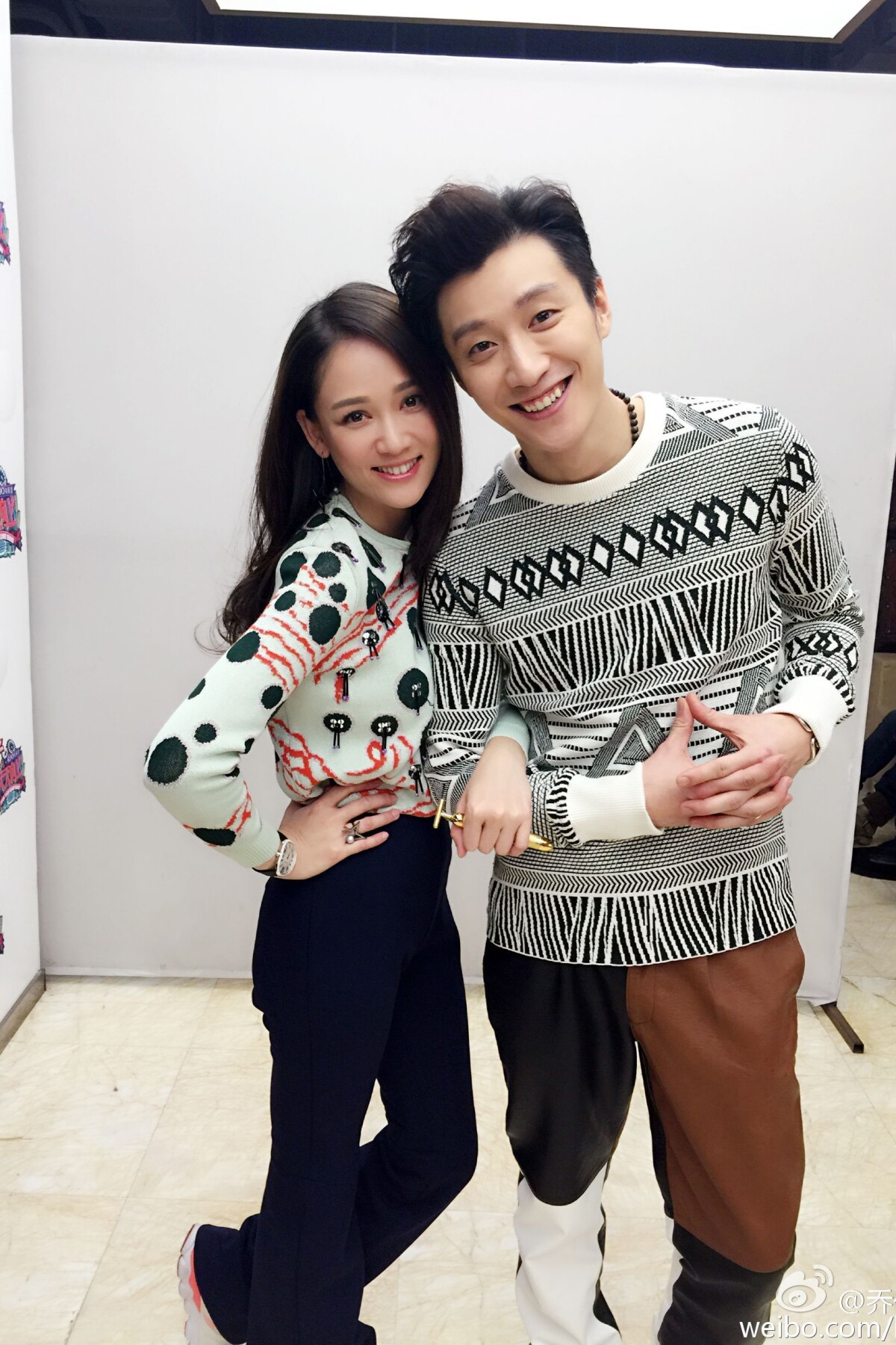喬任梁與付辛博、李易峰、井柏然被稱為「傾城四少」，他曾演過《陸貞傳奇》，正當事業發展如日中天時，便因憂鬱症而逝世，得年28歲，讓粉絲們與圈內好友都難以接受！喬任梁與陳喬恩是情同姐弟的摯友，喬任梁雖已經過世9年，但陳喬恩依舊每年都會準時發文悼念。