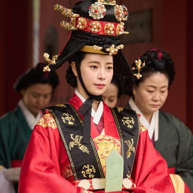 6月「韓劇演員」話題度TOP10：林智妍、許楠儁憑《我的王室死對頭》超越朴志訓奪冠！