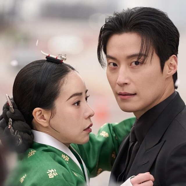 《鼠惑》太沉重？10部2026可以無腦追的愛情韓劇！《我的王室死對頭》必追，這部零負評