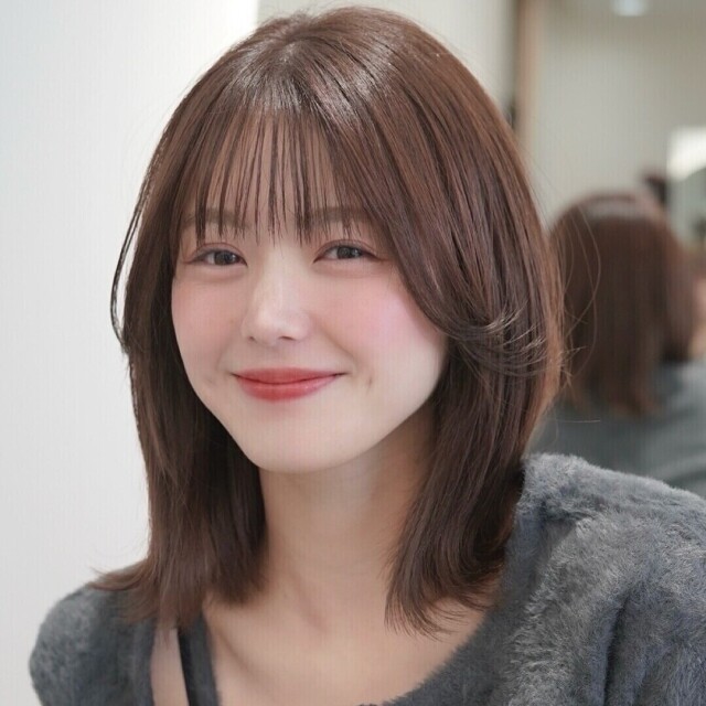 2026秋季日韓髮色趨勢！不用漂、褪色好看又遮白髮，8款顯白髮色推薦一次看